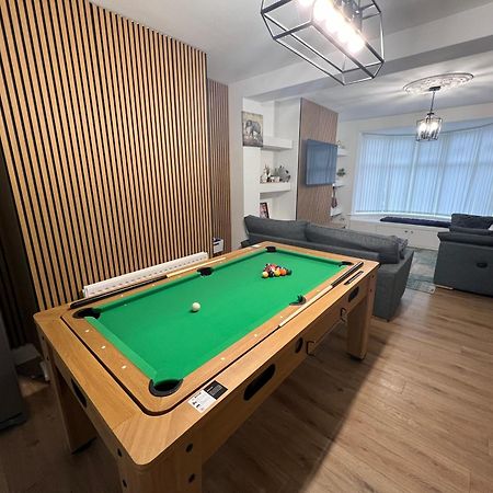 Numero Venti Aparthouse Wifi Parking Hot Tub นิวคาสเซิล อะพอน ไทน์ ภายนอก รูปภาพ